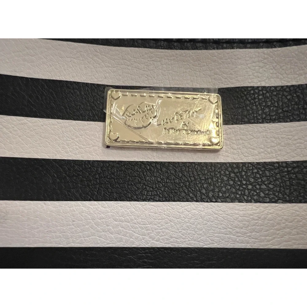 NEW Luv Betsey Johnson Wristlet Crossbody Black White Striped Pink & Black Heart